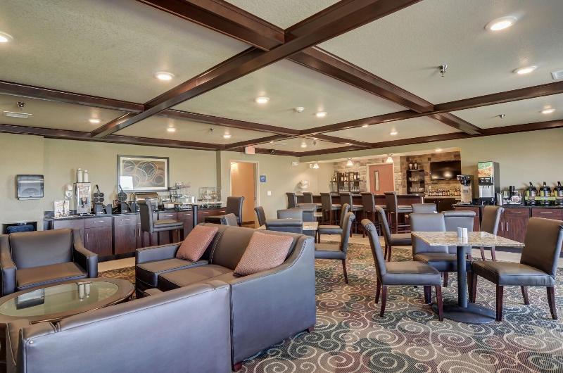 Cobblestone Inn & Suites Eaton - photo 47