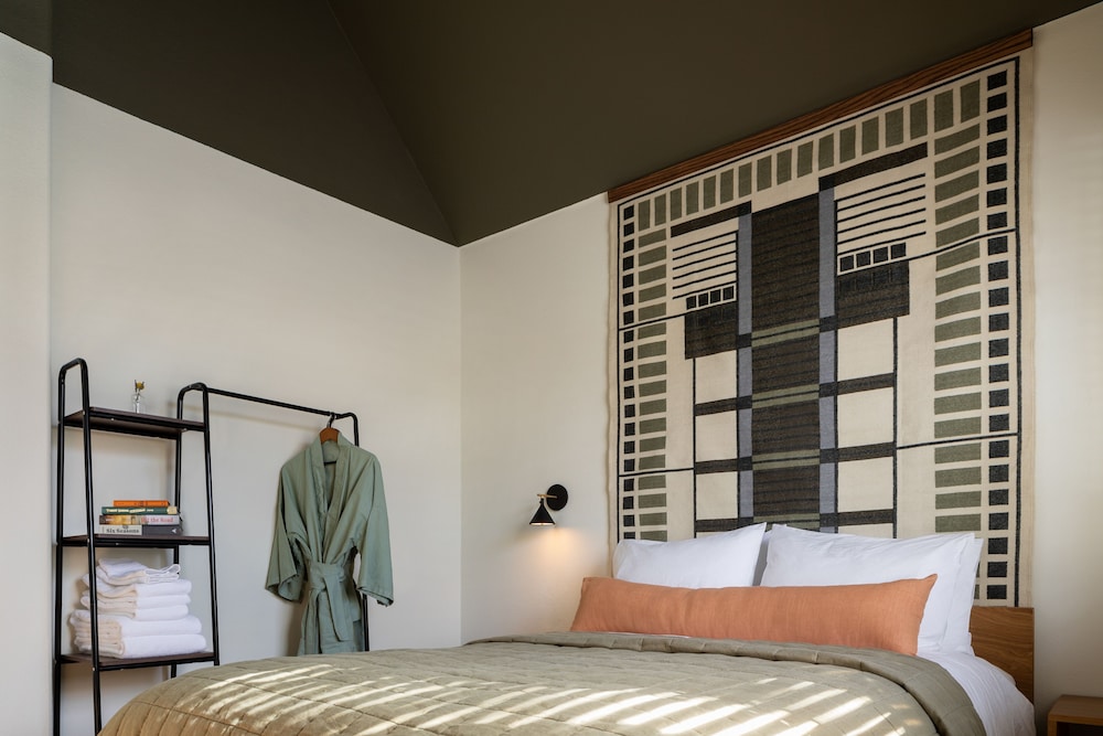 Marina Resort - photo 13