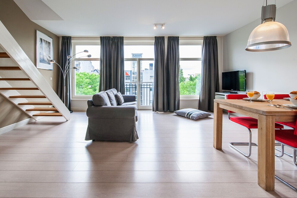 Dapper Market Apartment Suites — 4-Star Luxury Hotel in Amsterdam, Netherlands