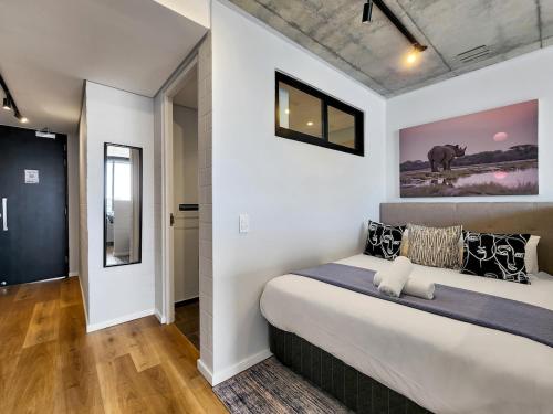 Stylish brand new secure apartment with pool