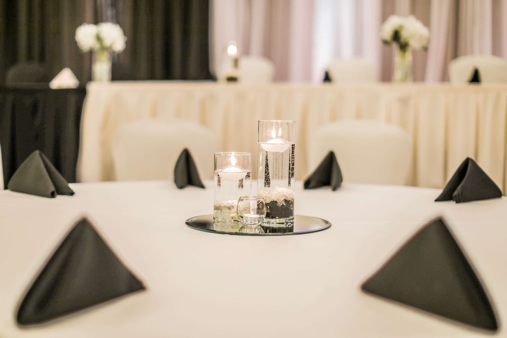 Hilton Garden Inn Fargo - photo 60