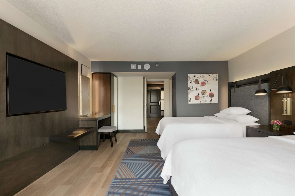 Embassy Suites by Hilton Los Angeles Downey - photo 20