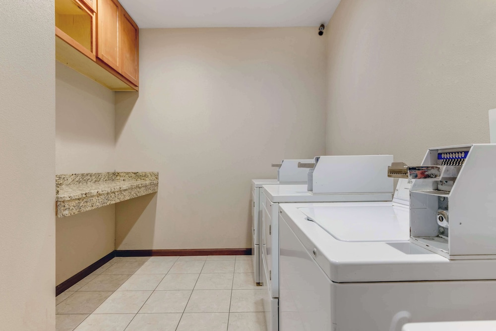 SureStay Plus Hotel by Best Western Owasso Tulsa North - photo 19