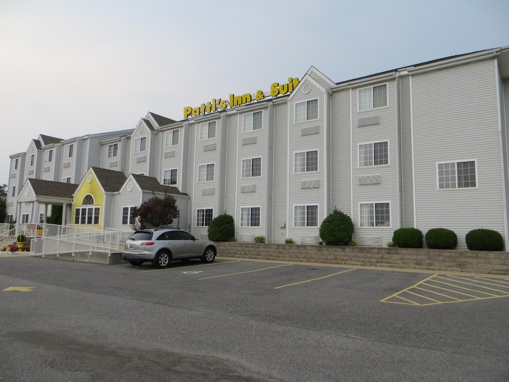 Patti's Inn & Suites - photo 31