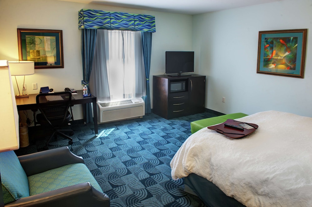Hampton Inn & Suites Dallas Lewisville Vista Ridge Mall TX - photo 13