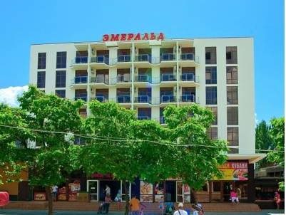 Emerald in Vityazevo, Russia