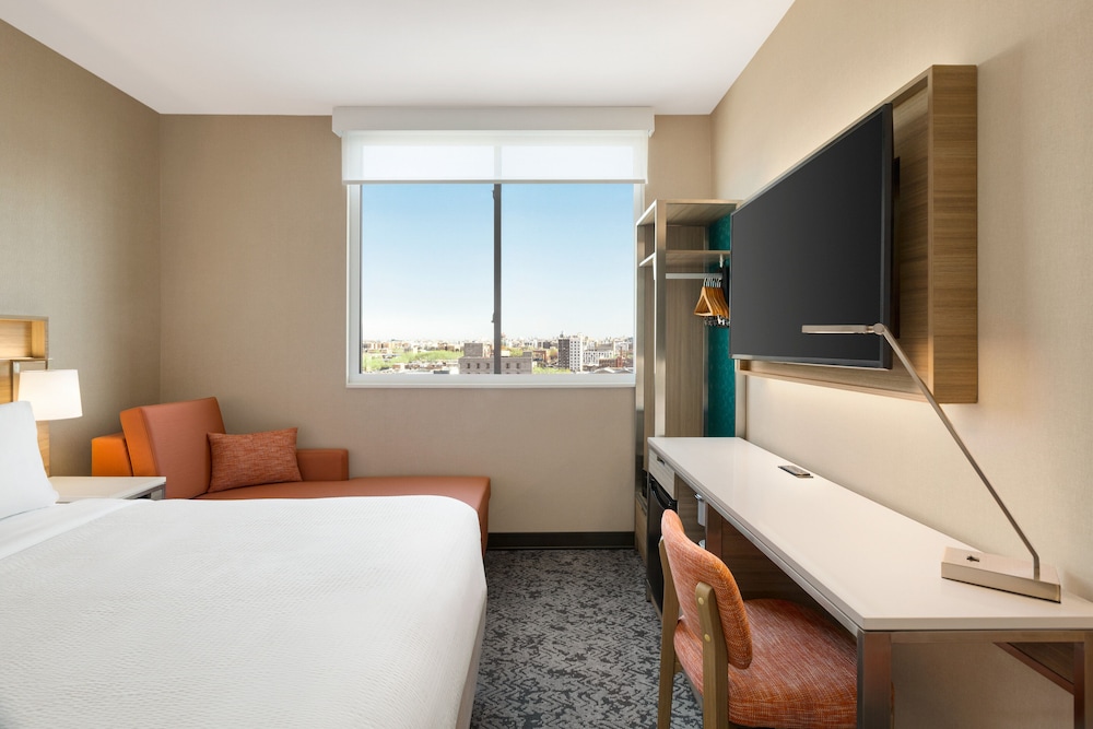 Holiday Inn Long Island City LaGuardia West - photo 11