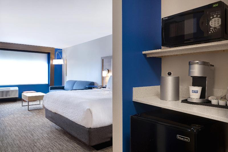 Holiday Inn Express & Suites Grand Rapids South Wyoming by IHG - photo 22