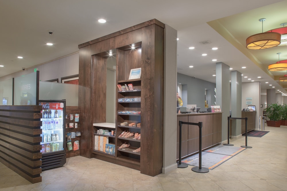 Crowne Plaza Ventura Beach by IHG - photo 58