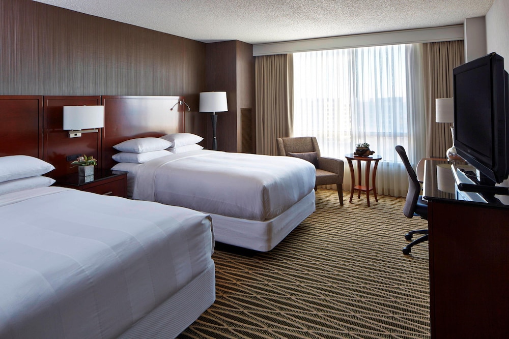 Marriott Minneapolis Southwest - photo 10