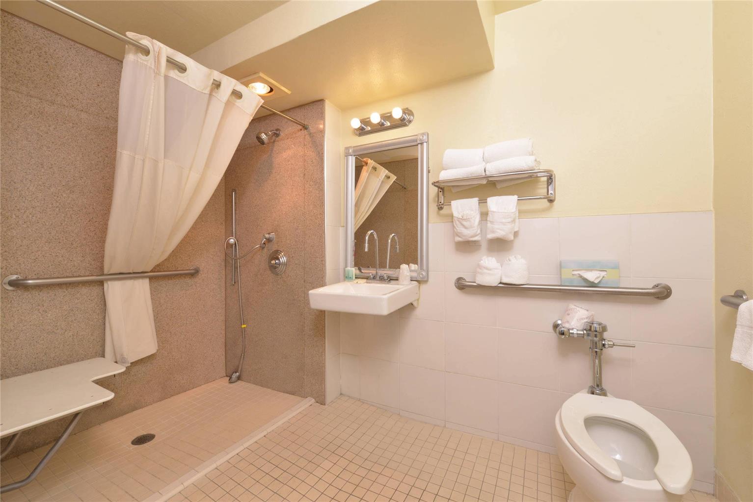 Quality Inn & Suites Montebello Los Angeles - photo 15