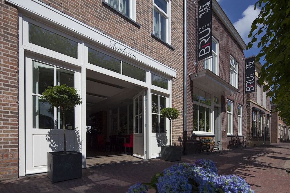 Hotel Bru in Bruinisse, Netherlands