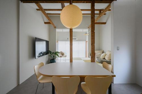 Cube Sangenjaya - carbon neutral hotel in Tokyo
