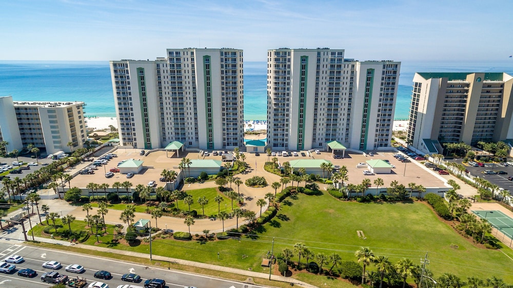 Silver Beach Towers 1905E is a Gulf Front 3 BR Penthouse Free Beach Service by RedAwning - photo 74