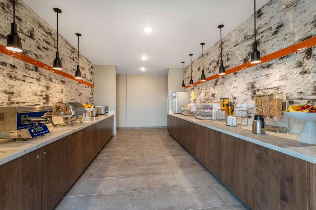 La Quinta Inn & Suites by Wyndham Limon - photo 36