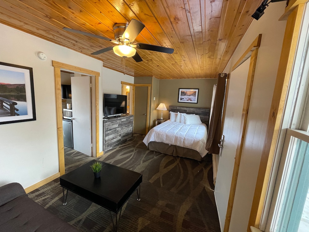 Estes Mountain Inn - photo 20