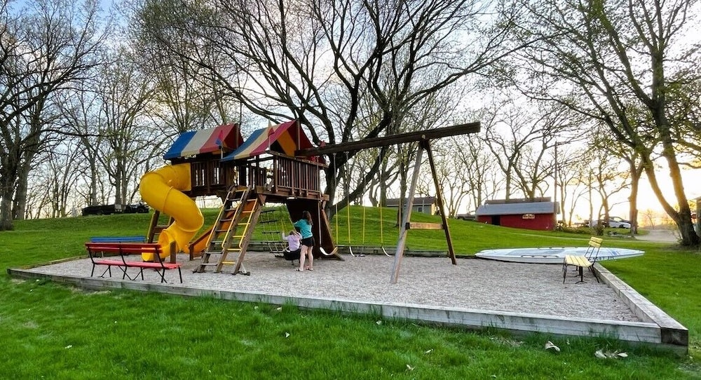 Swan Lake Resort & Campground - photo 43