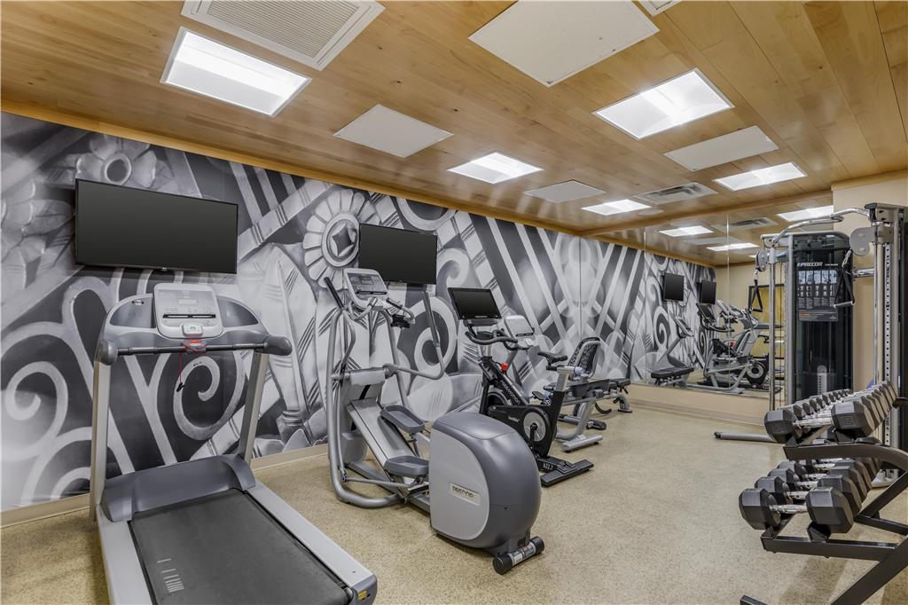Best Western Plus Hudson Hotel & Suites - photo 8