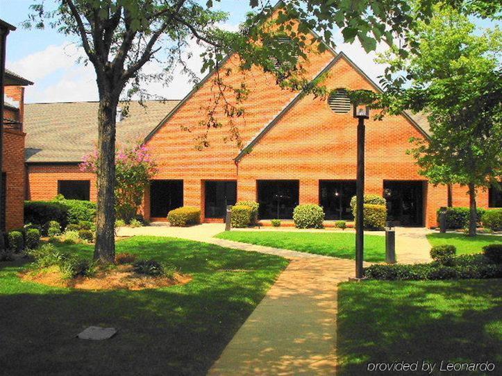 Wyndham Garden Huntsville Airport
