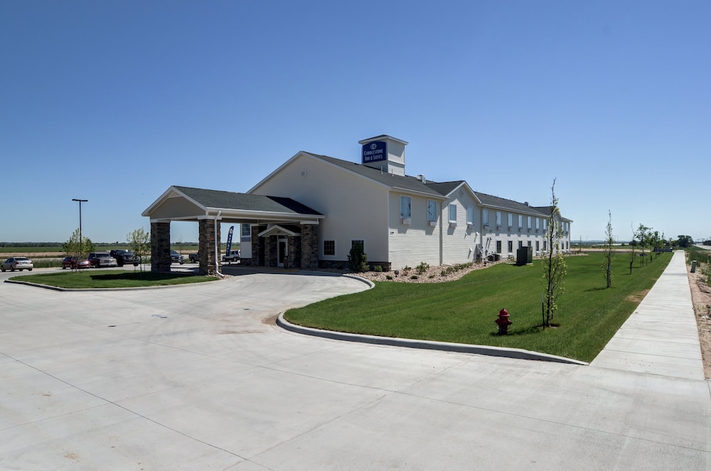 Cobblestone Inn & Suites Kersey - photo 37