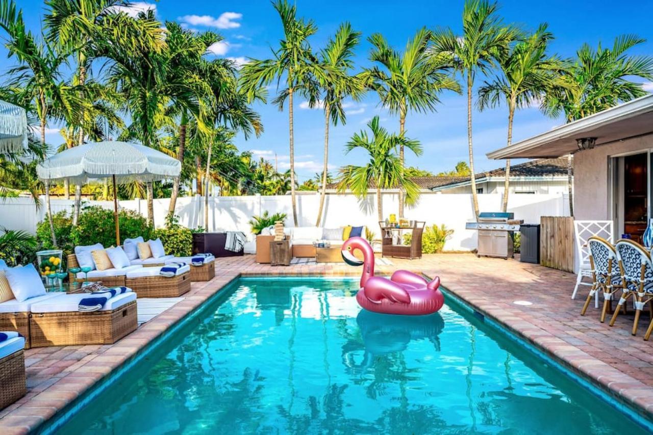 Pompano Pool Paradise - carbon neutral hotel in Pompano Beach