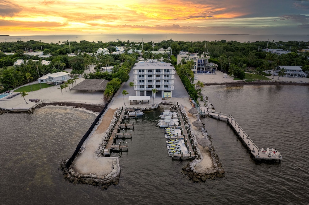 Hadley Resort and Marina - featured photo