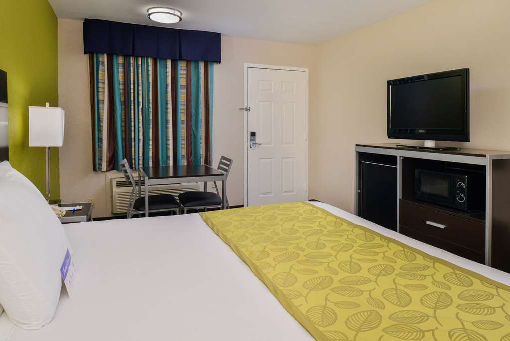 Americas Best Value Inn Pasadena Houston - photo 8
