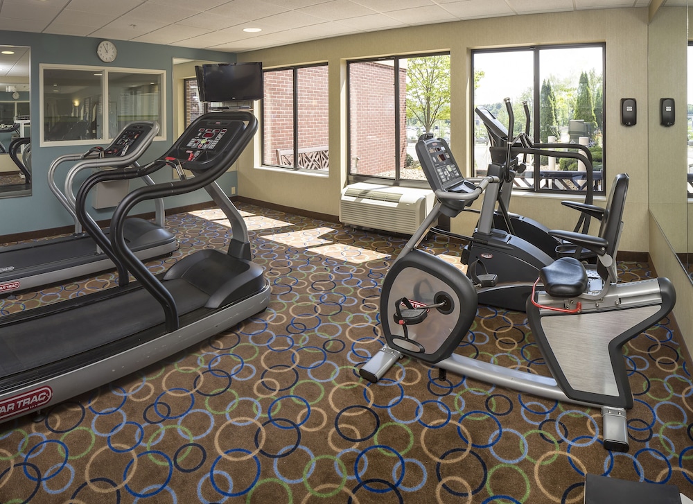 Holiday Inn Express Hotel & Suites Manchester Airport by IHG - photo 39