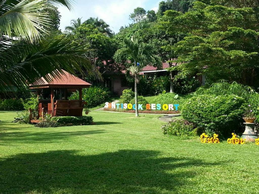Suntisook Resort - carbon neutral hotel in Unknown City