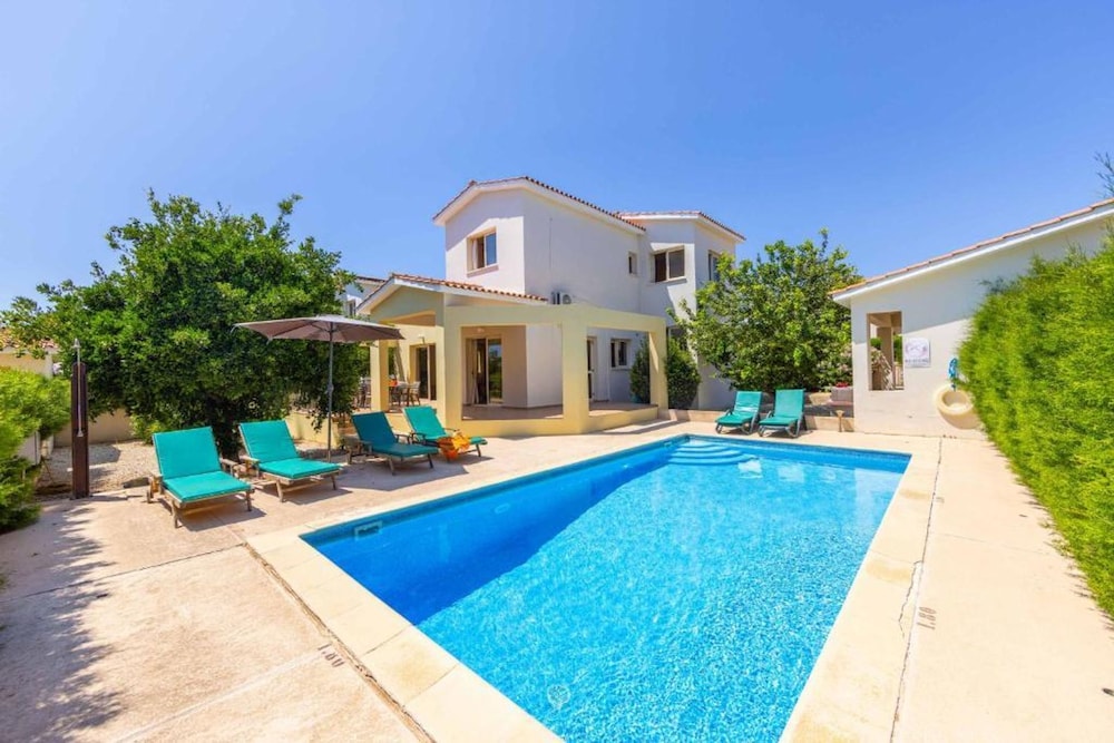 Villa Coralia Dream 11 — 4-Star Luxury Hotel in Pegeia, Cyprus