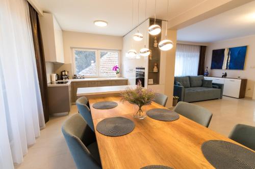 Thermal Lux Weninger Apartman — 4-Star Luxury Hotel in Kiskunhalas, Hungary