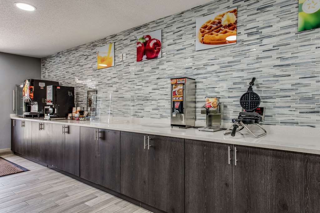 Quality Inn Owatonna Near Medical Center - photo 19