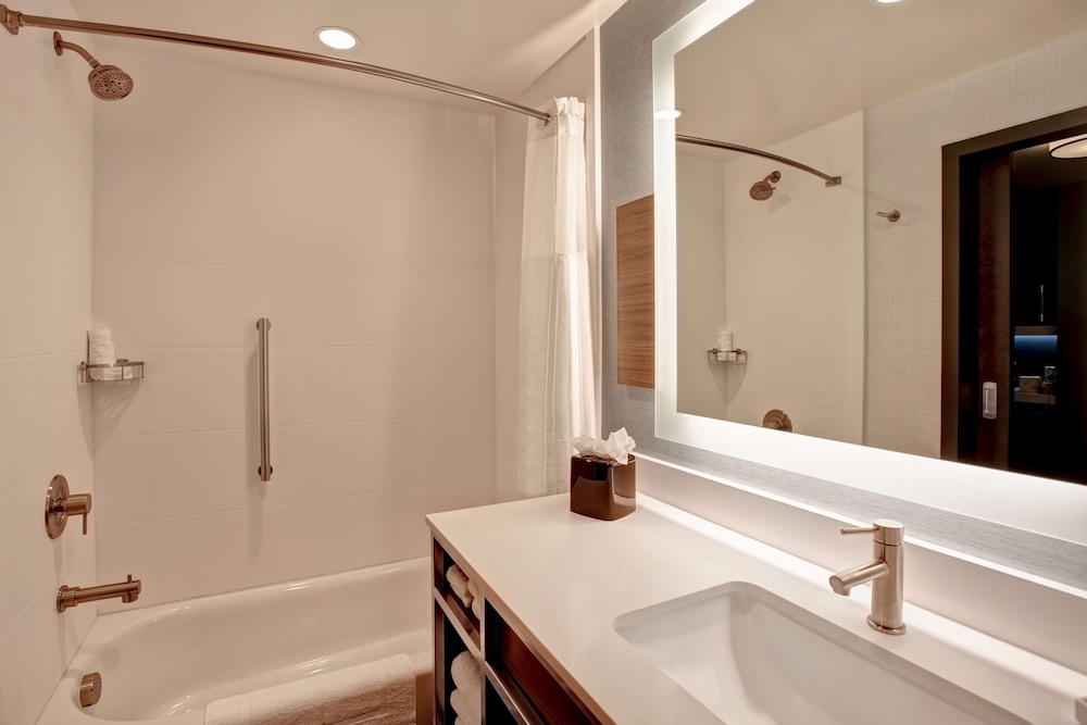 Hilton Garden Inn Summerville - photo 21