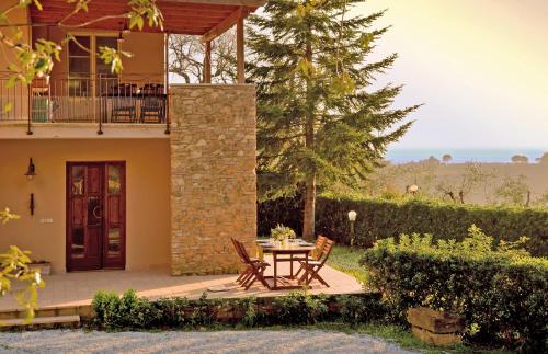 Casa Gino — 4-Star Luxury Hotel in Casale Marittimo, Italy