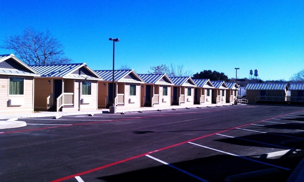 FieldHouse Inn - photo 10