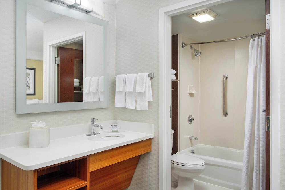 Springhill Suites by Marriott Chicago Elmhurst Oakbrook Area - photo 23