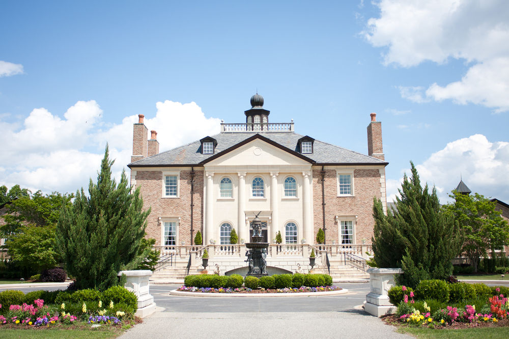 Fountainview Mansion in Auburn, United States