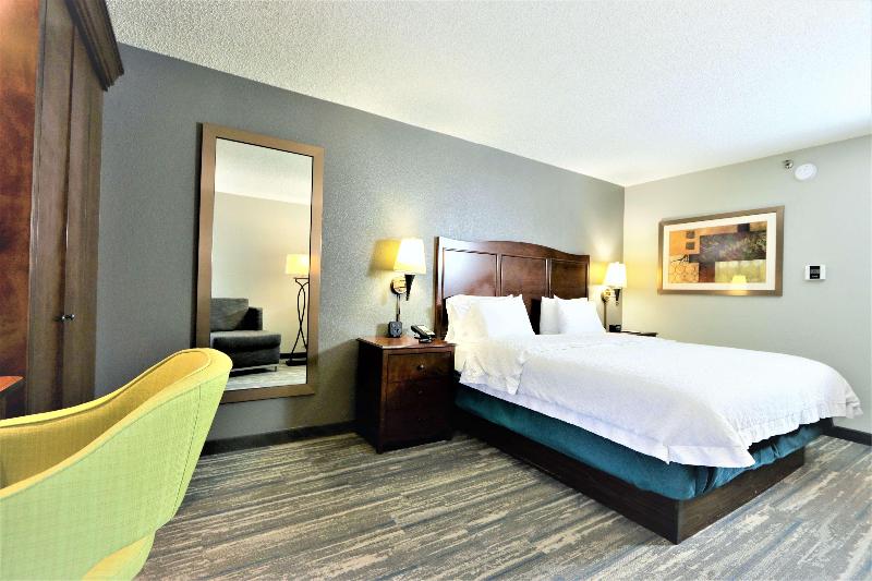 Hampton Inn Atlanta NW Cumberland - photo 27