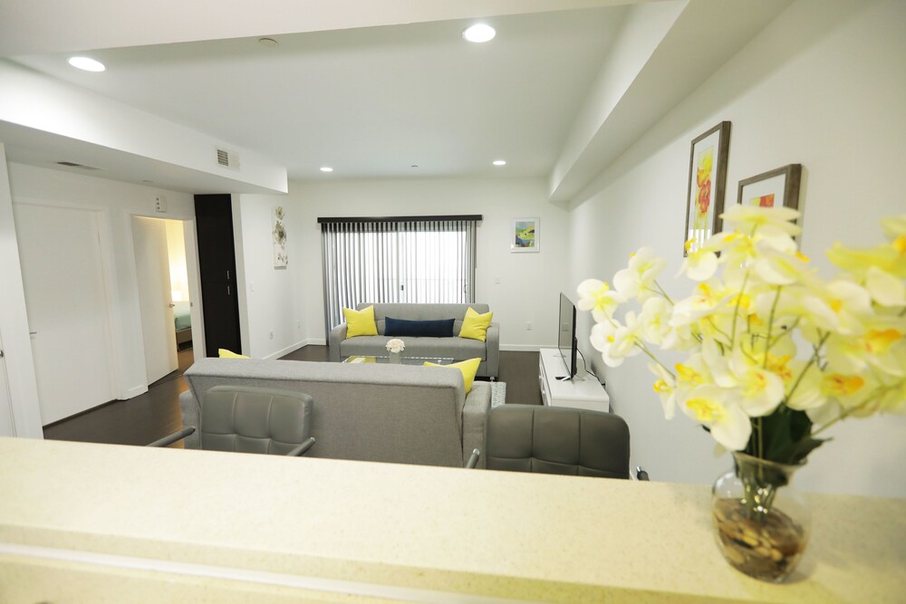Hollywood Urban Residences - photo 13