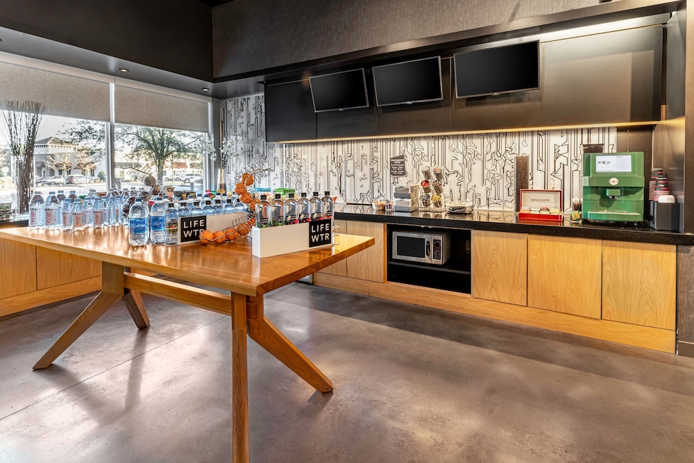 Aloft Jacksonville Tapestry Park - photo 24