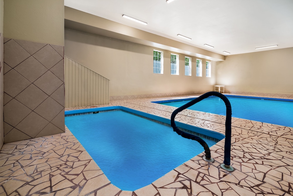 SureStay Plus Hotel by Best Western Topeka Northwest - photo 27