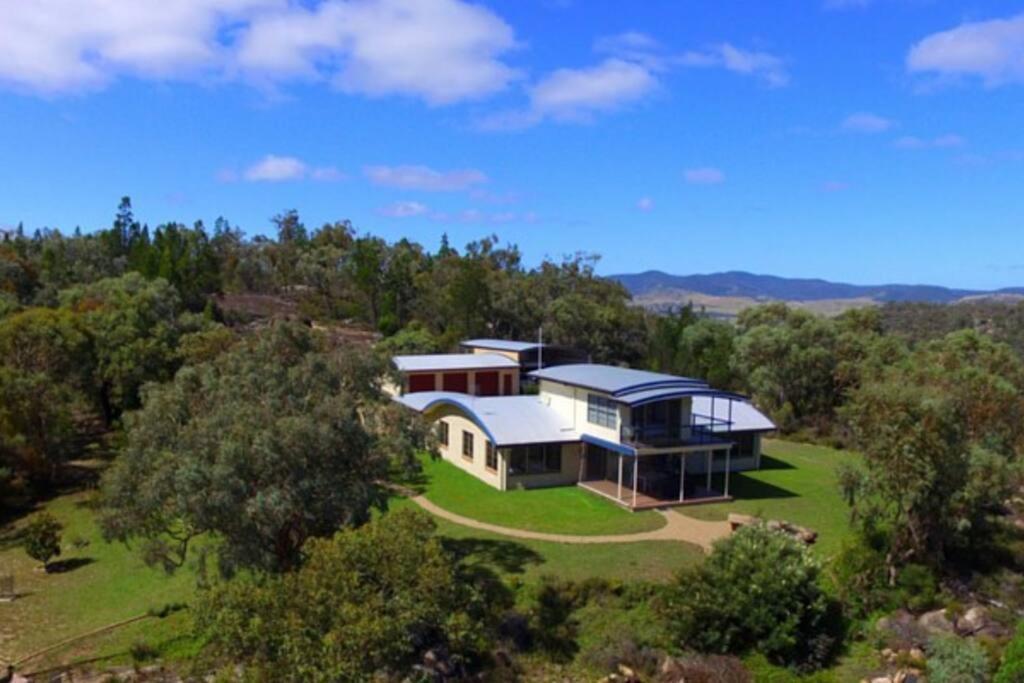 Severnview - carbon neutral hotel in Unknown City