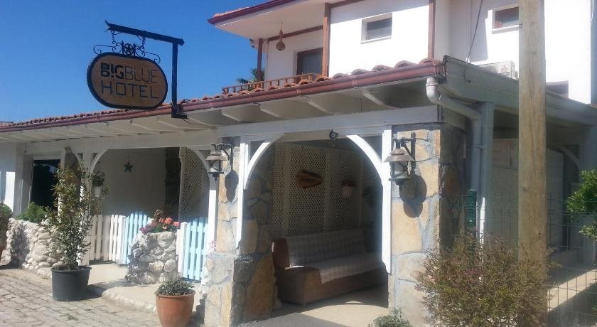 Big Blue Hotel — Akyaka