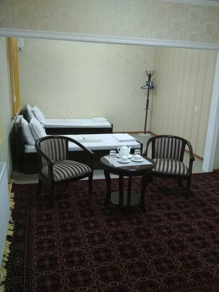 Oazis Hotel — hotel in Tashkent