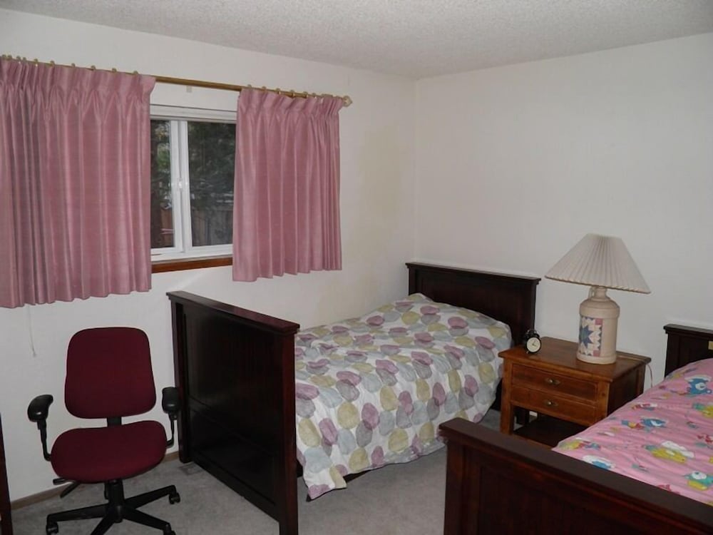 835 Paloma Ave. - photo 2