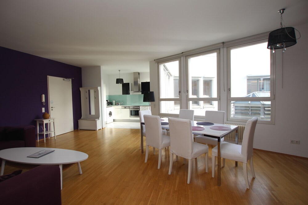 Sankt Petersburg Executive Suite — 4-Star Luxury Hotel in Leipzig, Germany