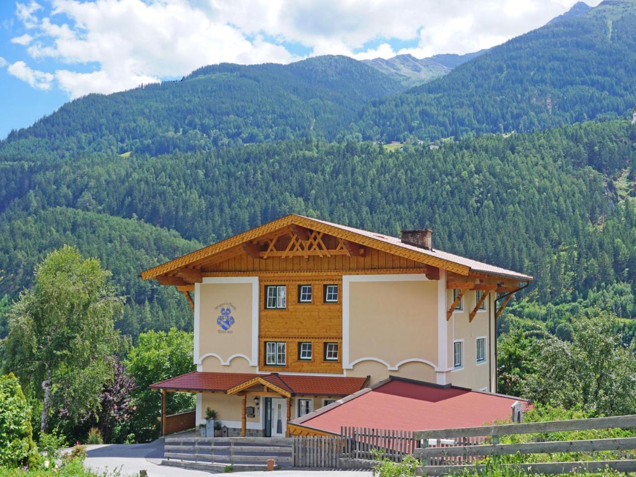 Apartment Pfeifer 2 by Interhome — 4-Star Luxury Hotel in Pians, Austria
