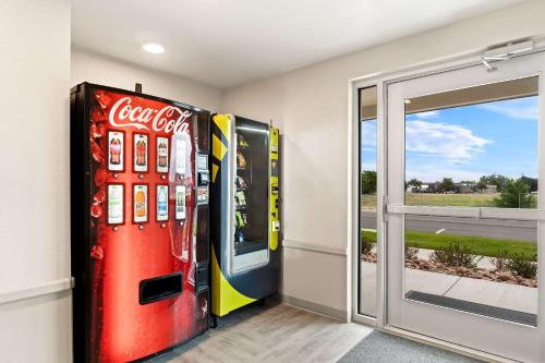 Woodspring Suites Denver Commerce City - photo 21