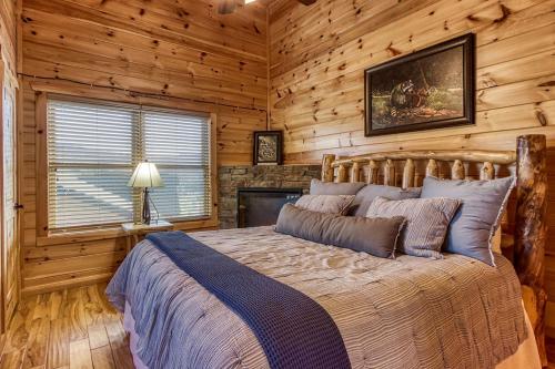 Living The Dream Mtn Views Theater Room 560 FREE tickets each paid day - photo 27