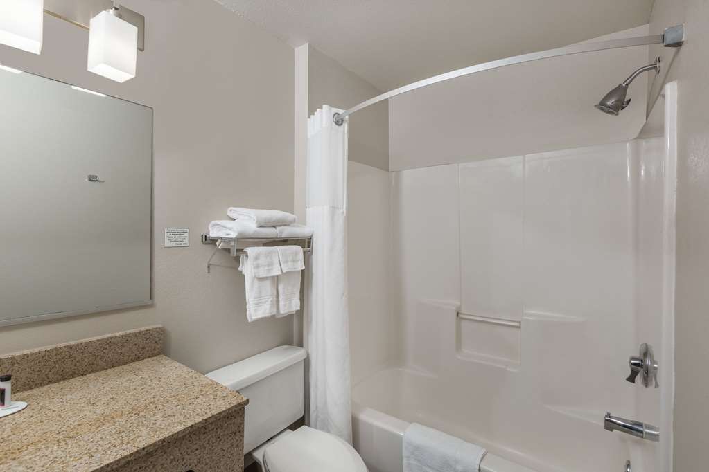Ramada by Wyndham Platte City KCI Airport - photo 13